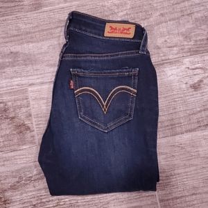 Levi's dark wash, low rise,  legging jean.